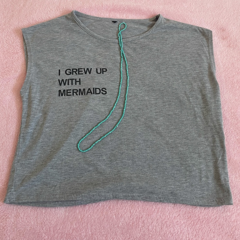 Grey Graphic Muscle Tee Size M/L - Picture 1 of 4
